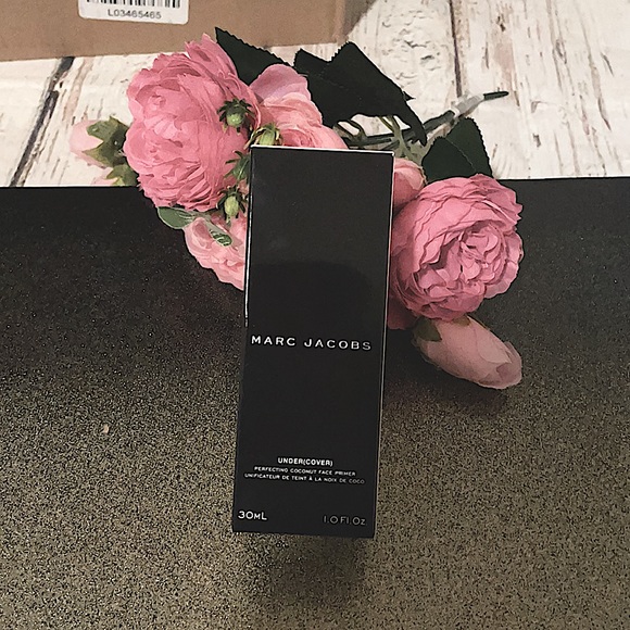 Marc Jacobs Makeup Marc Jacobs Undercover Perfecting Coconut Primer